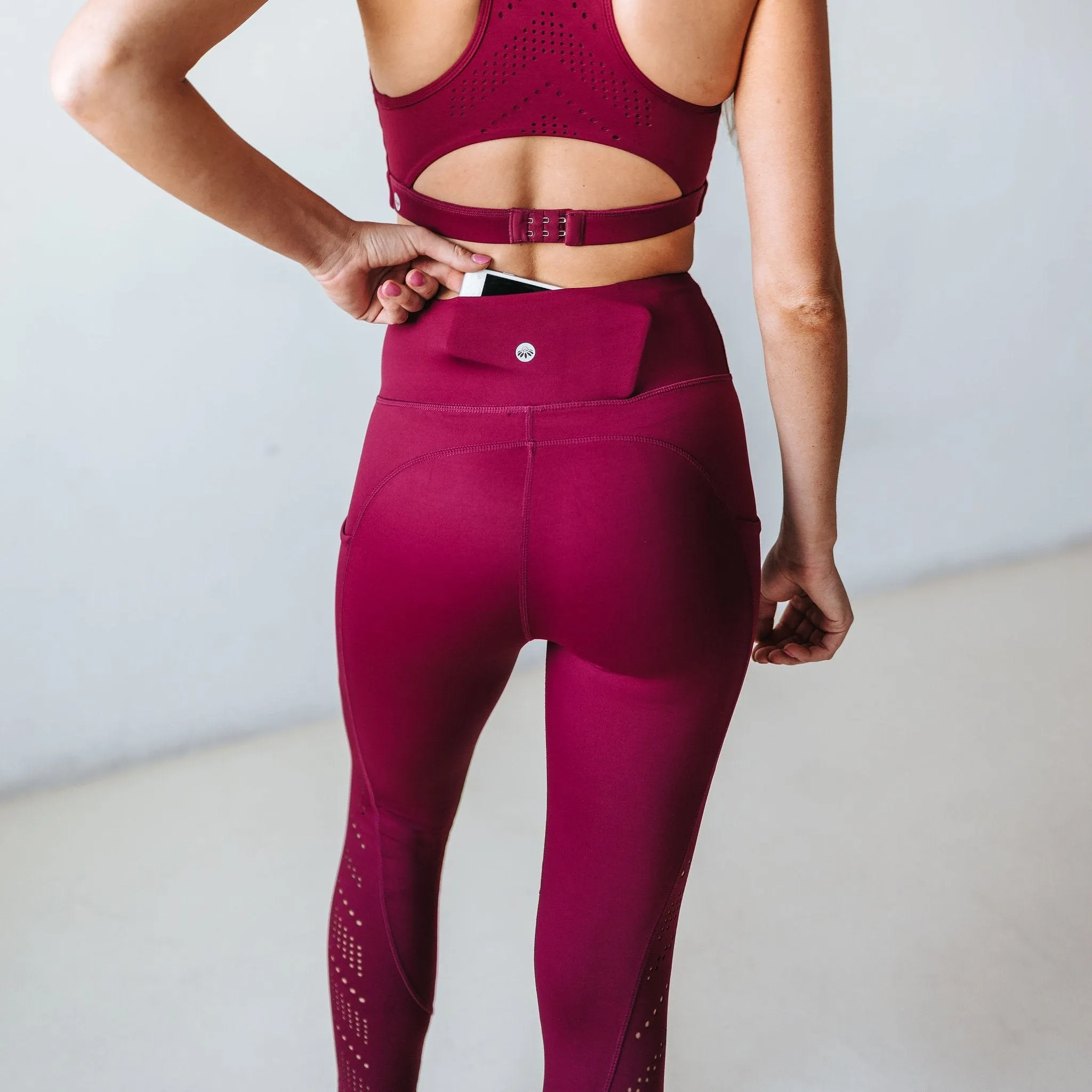 Denali Laser Cut Capris - Merlot