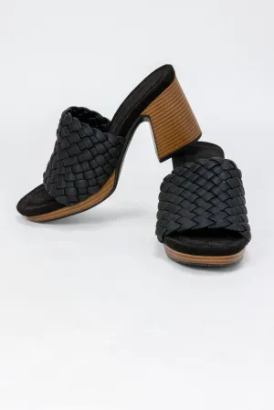 Pierre Dumas Morgen Woven Mule